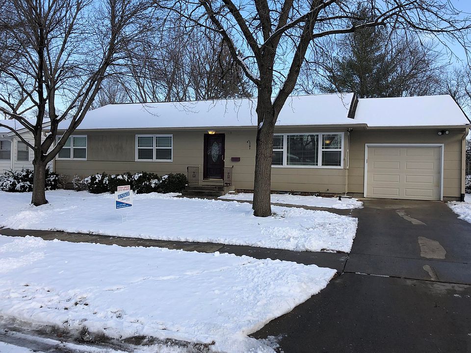 1st image of 2018 Burnett Ave