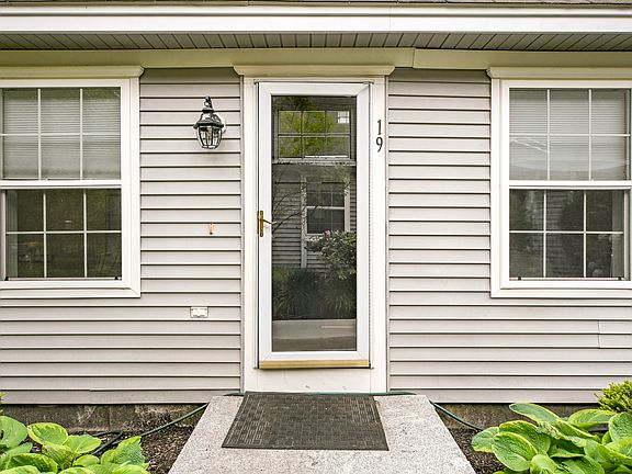 3rd image of 19 Pine Valley Road