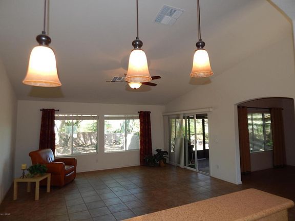 4th image of 2752 E Glen Canyon Rd