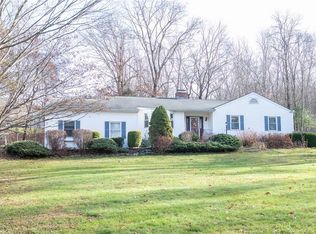 16 Western View Rd, New Milford, CT 06776