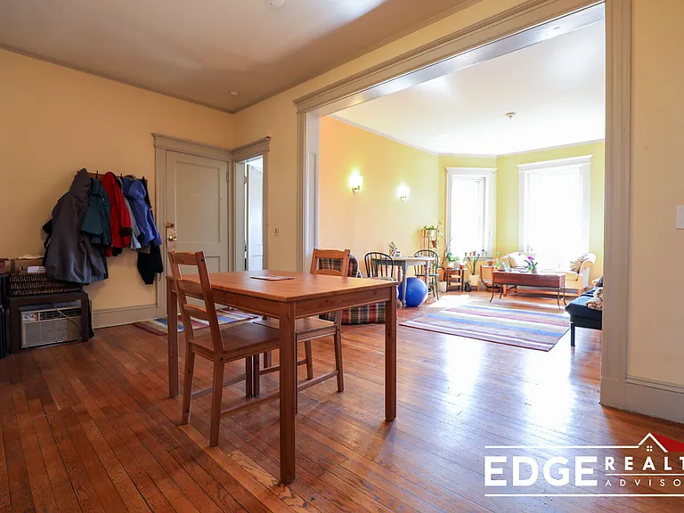 43 Orkney Rd #3 — Photo 3