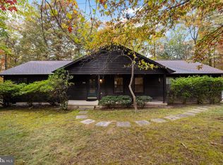 192 Gray Fox Rd, Harpers Ferry, WV 25425
