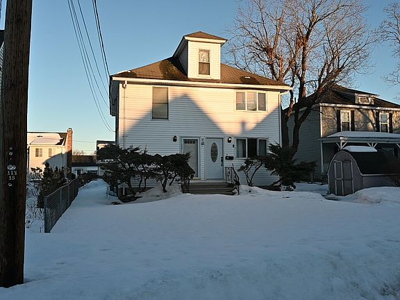 2nd image of 227 Laval Street