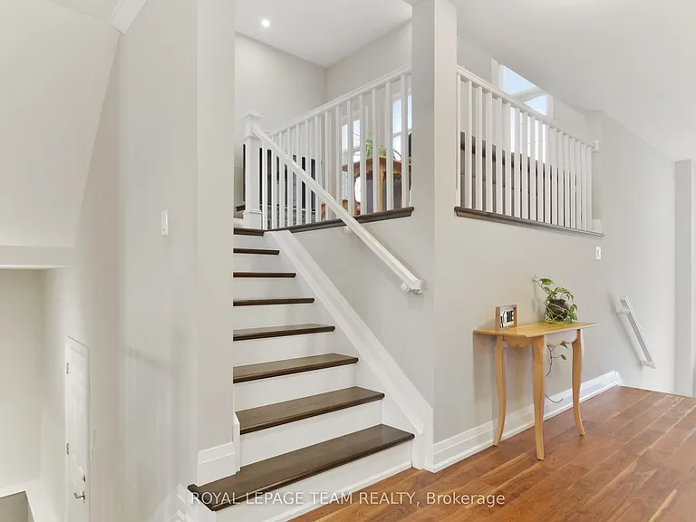 119 Discovery Cres — Photo 14