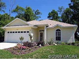 5th image of 7402 NW 121st Ln