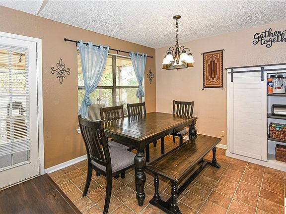 5th image of 3205 Paintrock Dr