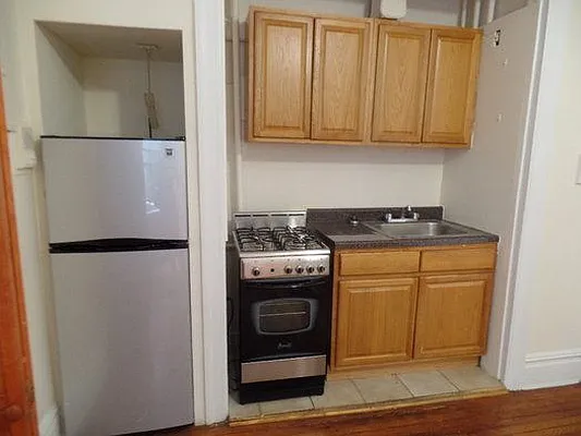 Rented by Crosstown Apartments NYC | media 15