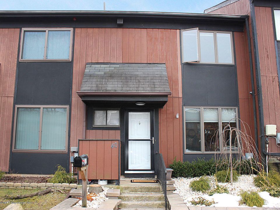1st image of 40 Charleston Ave
