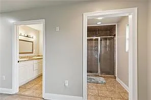 5754 Louis Prima Dr E — Photo 11