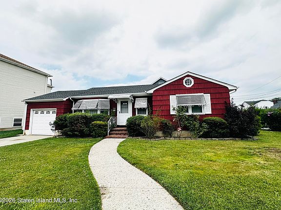 3rd image of 347 Watchogue Rd