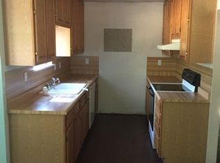 5336 Holland Loop Rd, Cave Junction, OR 97523