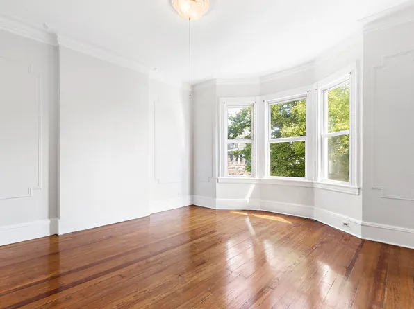 11 Hudson Place image 4 of 16