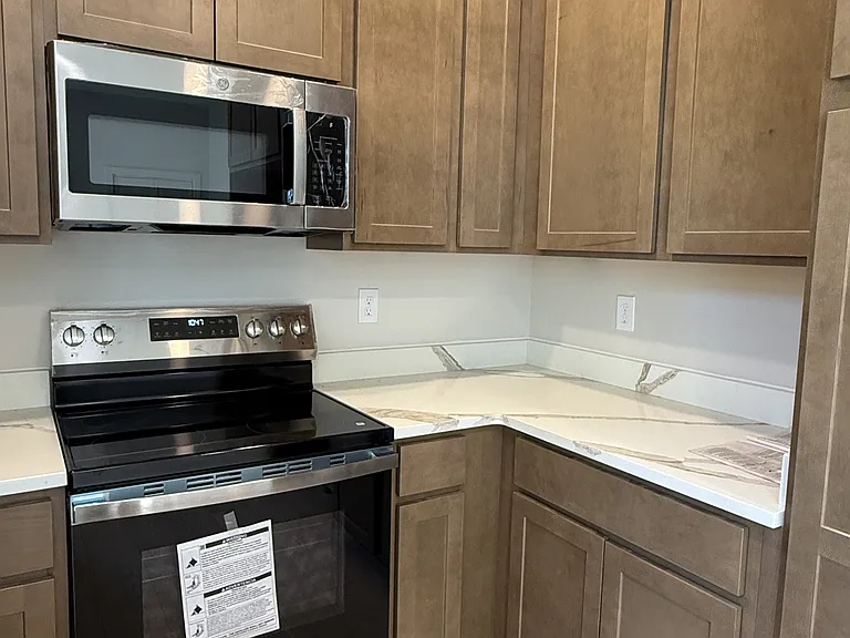 2213 Cityview Ave — Photo 7
