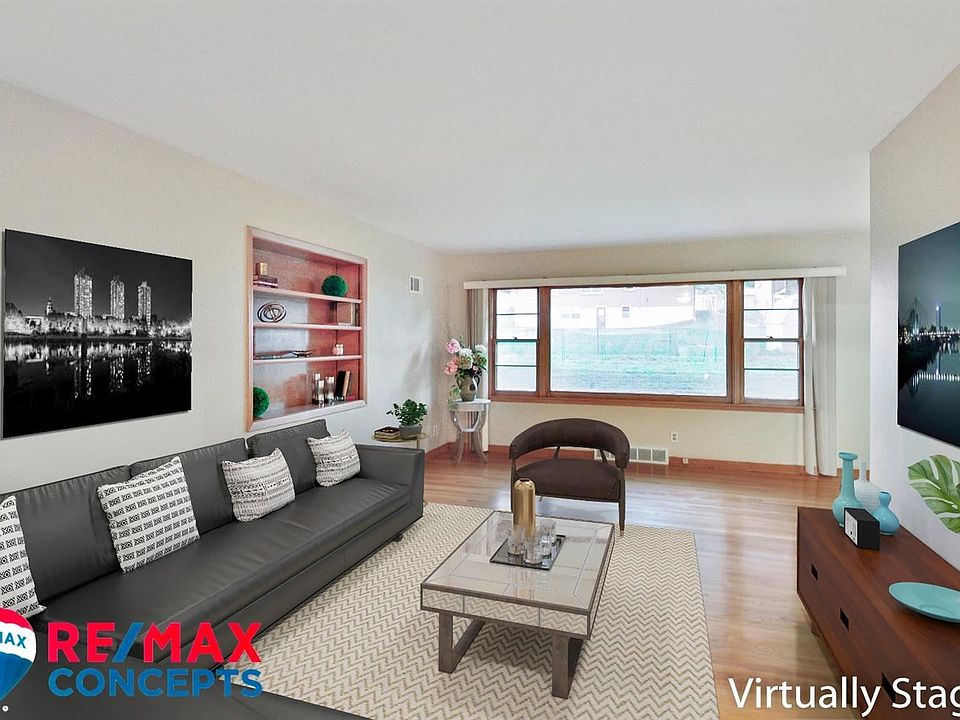 1st image of 2719 S 40th St