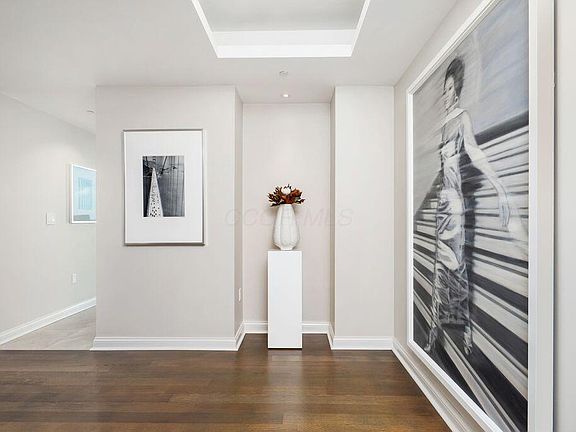 2nd image of 1 Miranova Pl APT 1605