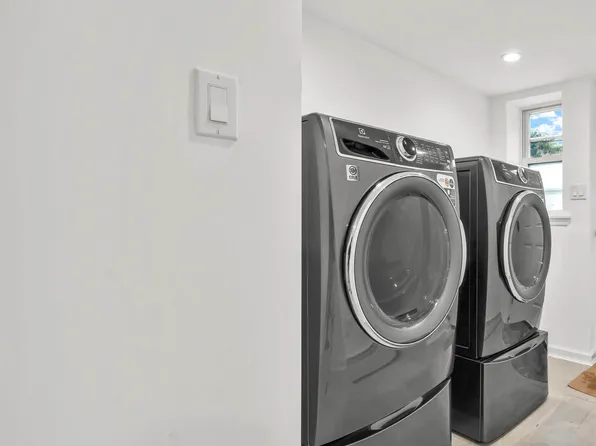 39-51 45th Street image 17 of 23