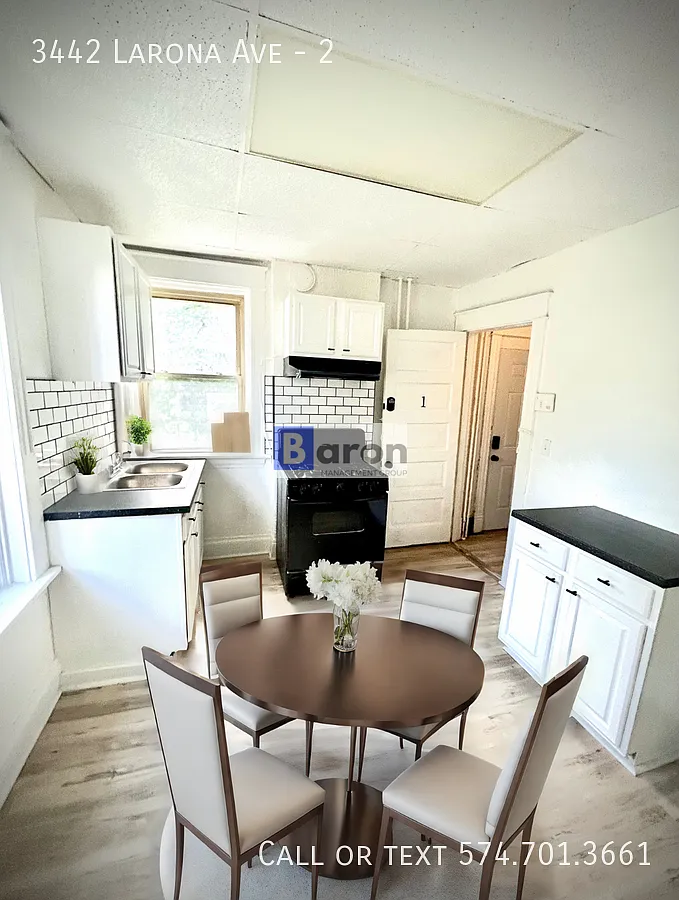 3442 Larona Apts — Photo 4