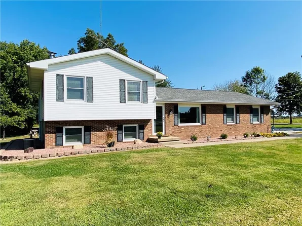 5507 N Sugar Creek Rd, Olney, IL 62450