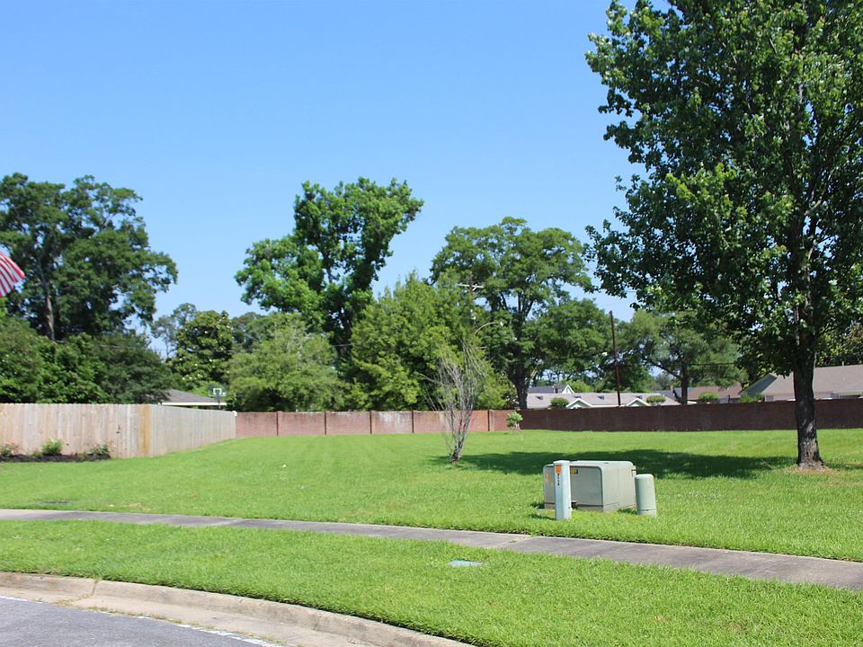 2nd image of 3117 Monteigne Cir #2