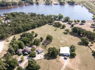 122 Shoreline Cir, Weatherford, TX 76088