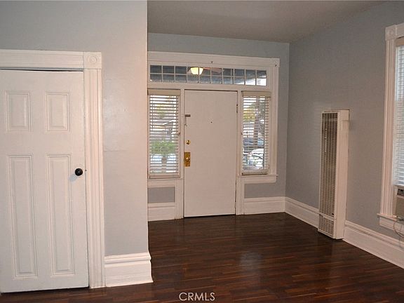 5th image of 3452 Mulberry St