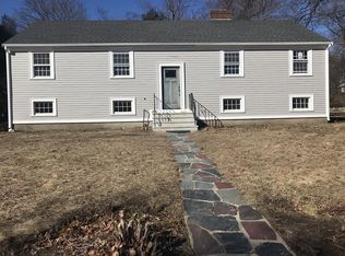 22 Huckleberry Rd, Lynnfield, MA 01940