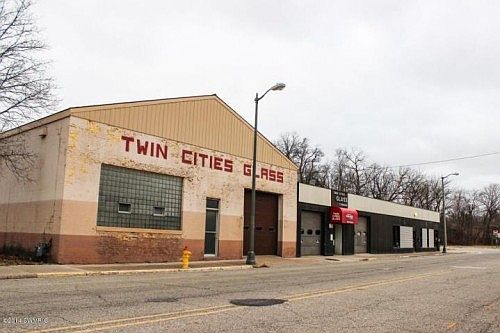 3rd image of 295 Colfax Ave