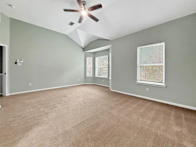 9222 Memorial Grove Dr — Photo 15
