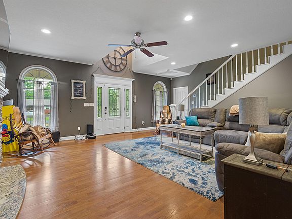 4th image of 148 Hideaway Hills Dr