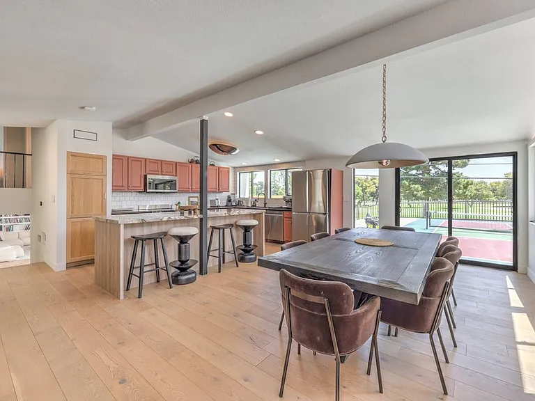 3474 Spencer St — Photo 9