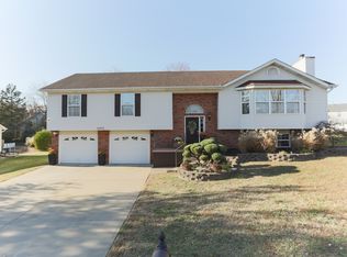 5373 Doe Run Dr, Imperial, MO 63052
