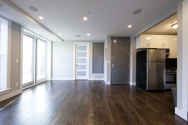 Rented by Brooklyn Group | media 4