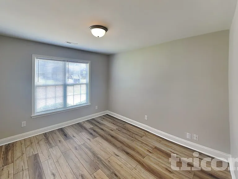5229 Harmon Pl — Photo 11