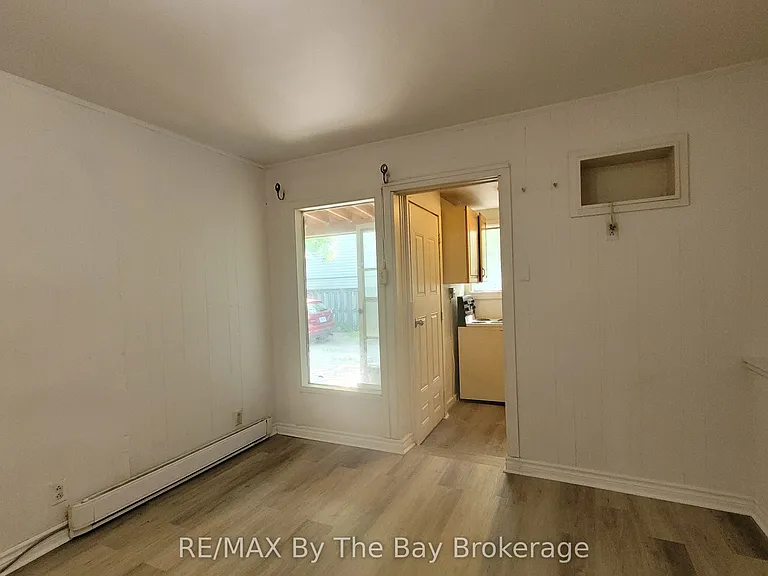 835 Mosley St #3 — Photo 8