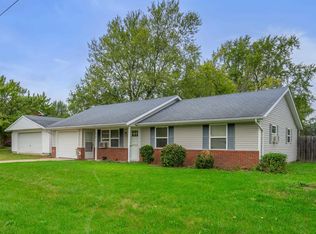 410 E Howard St, Parker City, IN 47368
