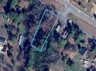 460 E Colonial Trail Hwy, Crewe, VA 23930