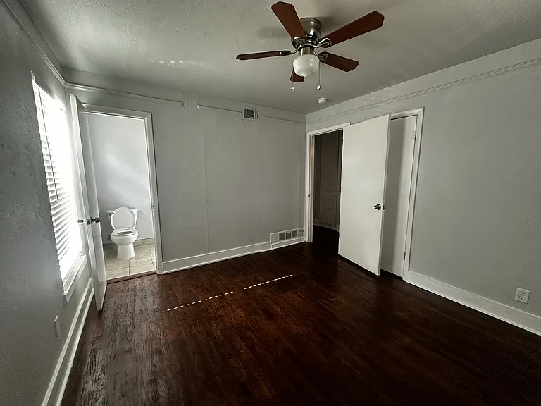 929 Brown Trl — Photo 12