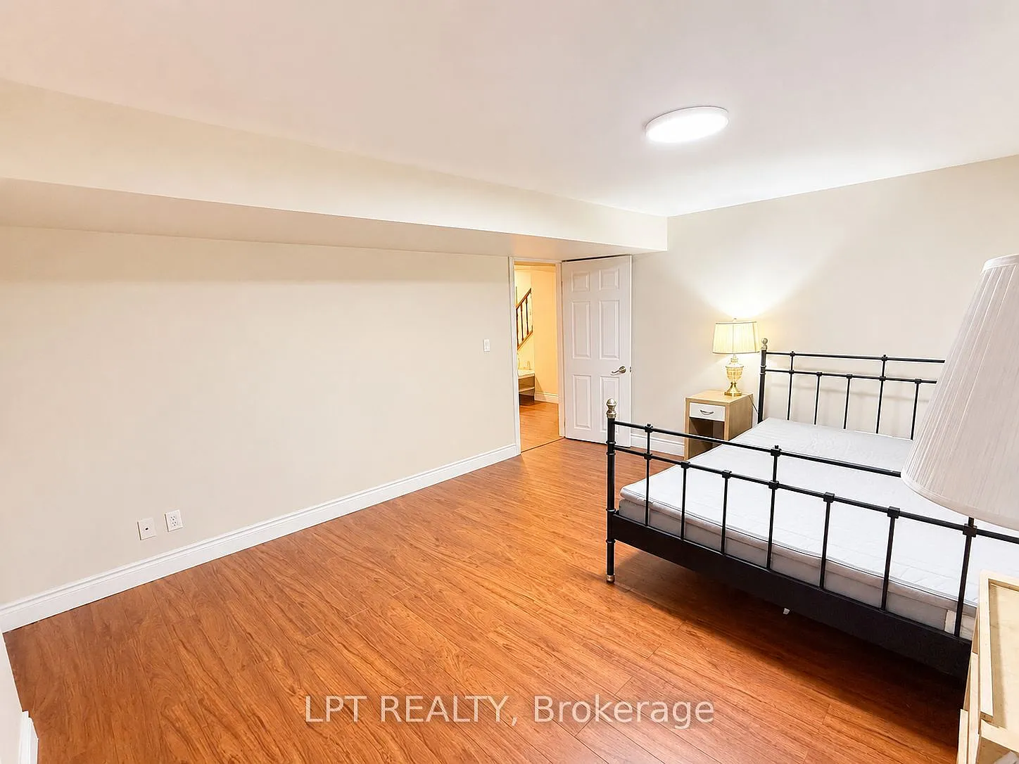 2 bed, $1,650 — Photo 3