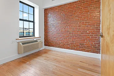 Rented by Safdie Realty Group