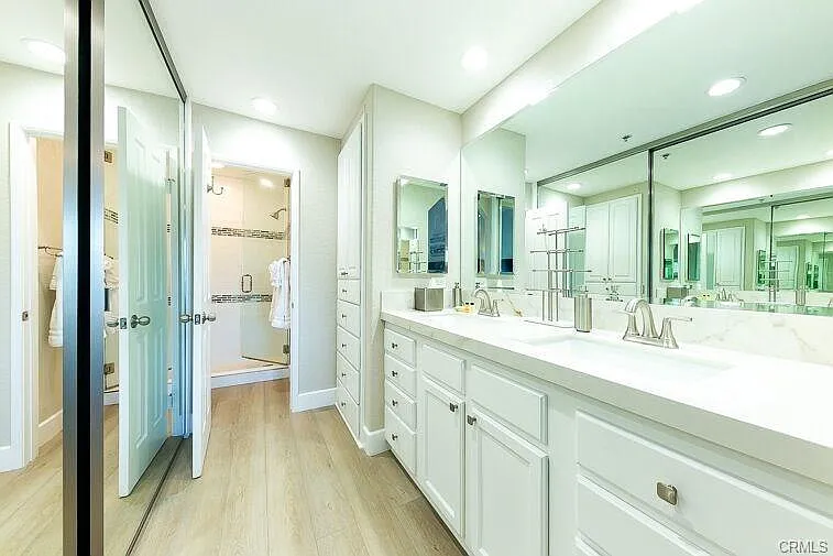 420 Lake St #301 — Photo 25