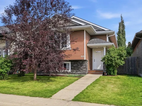 148 W Vickers Close, Red Deer, AB T4R 0C8