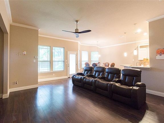 4th image of 2022 Beaumont St