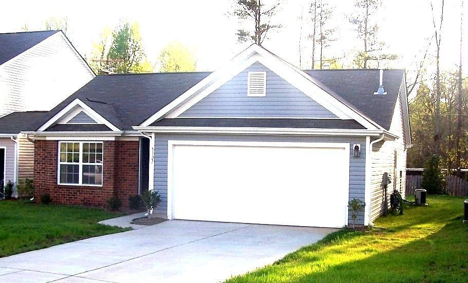 Beautiful Ranch 2 years new!