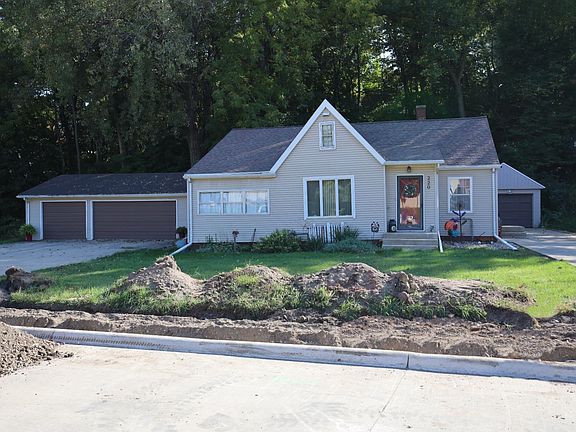 3rd image of 220 W Central Ave
