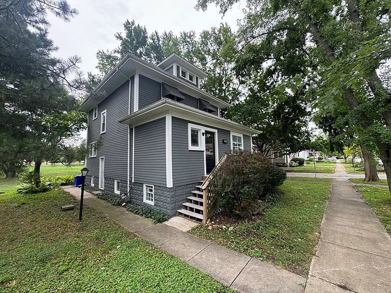 519 S Hale St — Photo 9