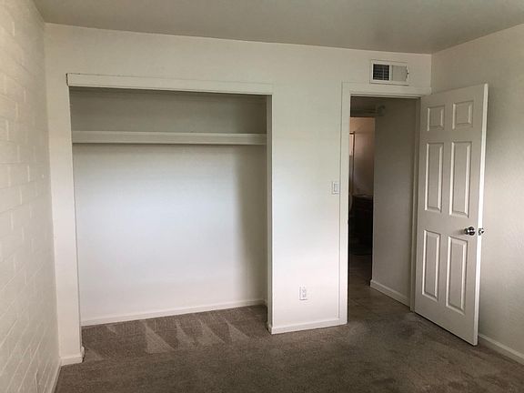 5th image of 2633 E Glenrosa Ave #1