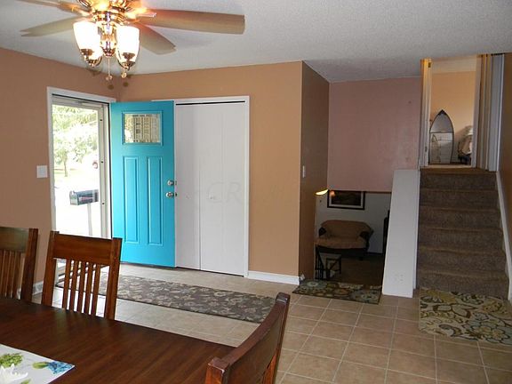 2nd image of 535 Leacrest Pl E
