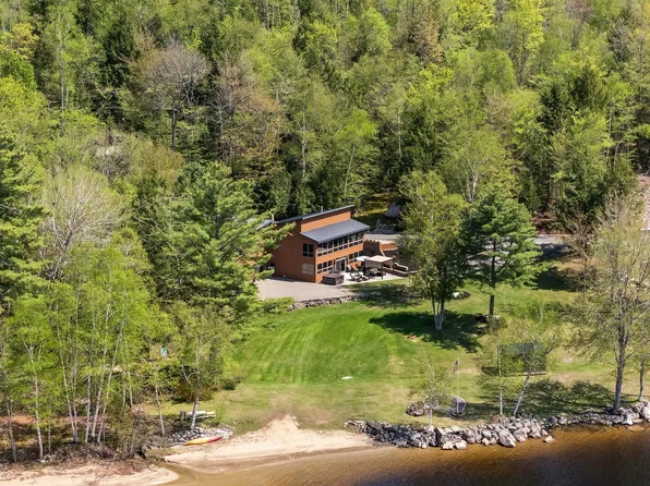 36 Sunset Drive, Saint Albans, ME 04971