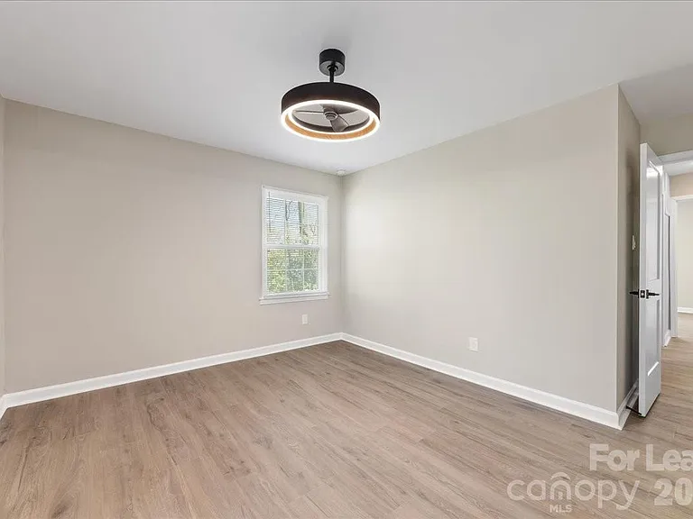 4700 Walden Ct — Photo 18