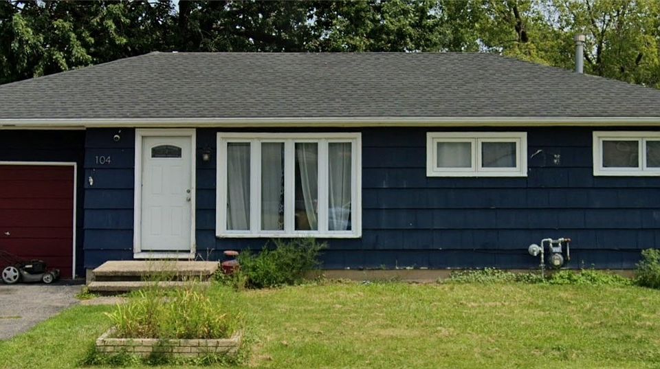 1st image of 104 Vinal Ave